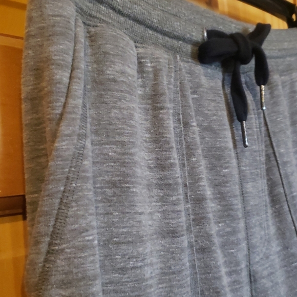 Joe's Jean's French Terry joggers - Picture 3 of 9